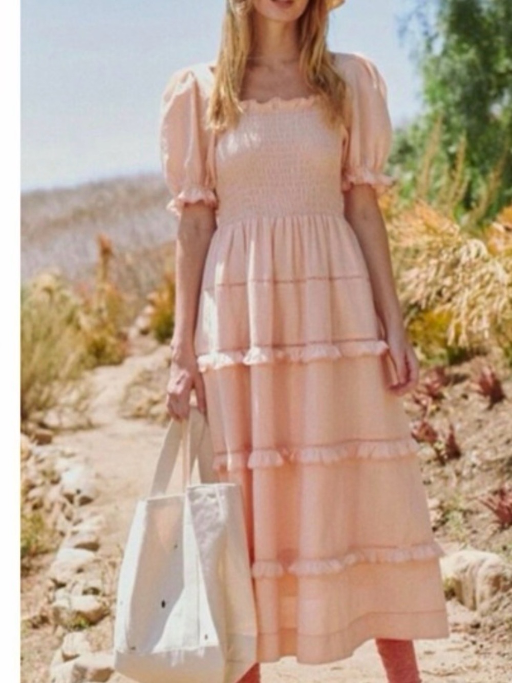 THE GREAT. Scallop Savanna Dress Light Peach Size 2 Medium